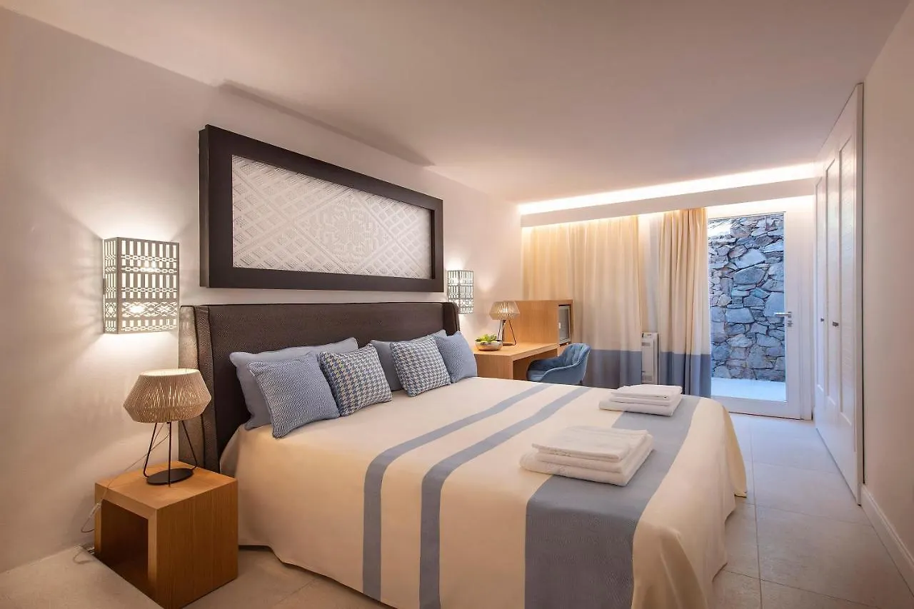 Villa Mannus - Splendida Villa Vista Mare Con Piscina فيلاّسيمِيوس 0*,  إيطاليا
